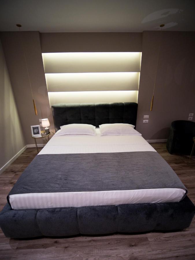 Light Hotel 3*